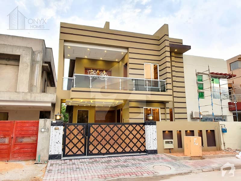 Amazing 10 Marla Luxury House For Sale In Bahria Town