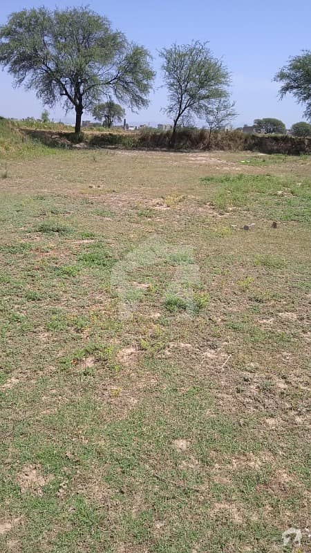 2 Kanal Land Ideal For Farm House Is Available On Chakra Raod, Leading To Akbar Road,