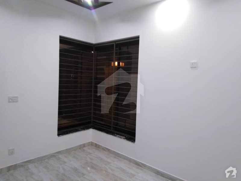 Spacious Upper Portion Is Available In LDA Avenue For Rent