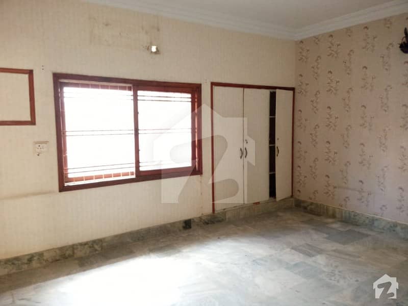 600 Yards Old House For Sale At Plot Price