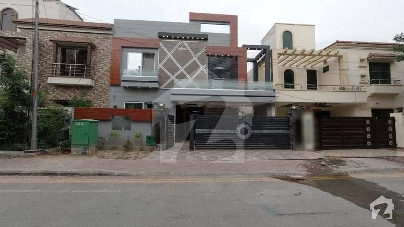 10 Marla Luxury Brand New House For Sale Very Cheap Price