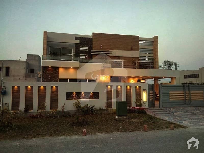 5 Marla Beautifully Build Used House For Ale In Bahria Town Phase 8 Rafi Block