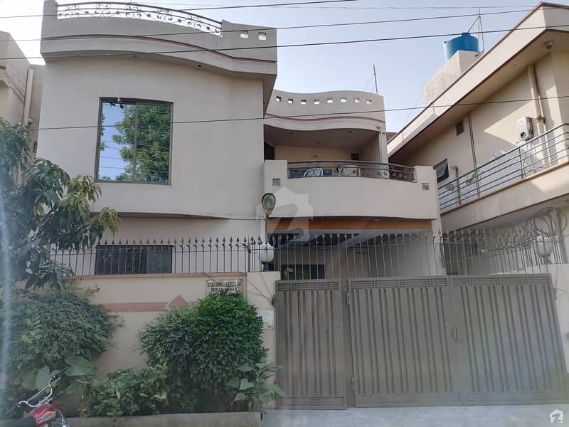 10.5 Marla House For Sale In Marghzar Officers Colony