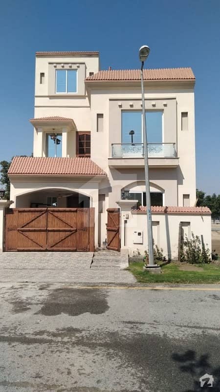 5 Marla Brand New House For Sale In Bahira Emc