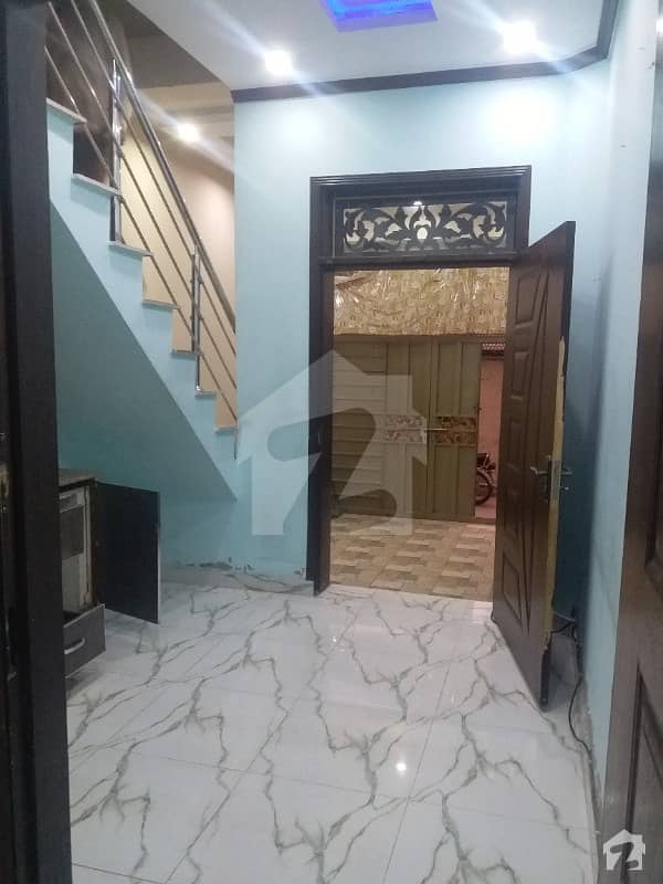 سمن آباد لاہور میں 2 کمروں کا 2 مرلہ مکان 22 ہزار میں کرایہ پر دستیاب ہے۔
