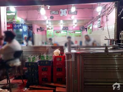 رنچھوڑ لائن بازار کراچی میں 5 مرلہ دکان 7 کروڑ میں برائے فروخت۔