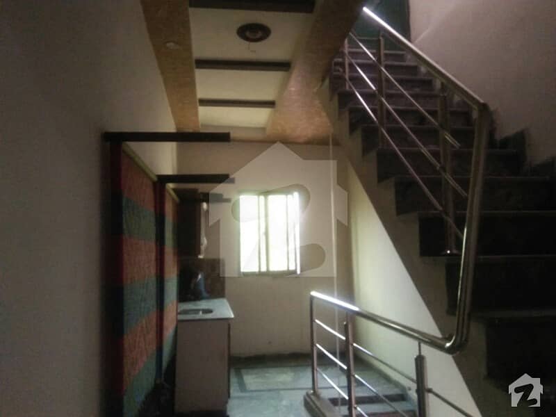 تاجپورہ لاہور میں 2 کمروں کا 1 مرلہ مکان 27 لاکھ میں برائے فروخت۔