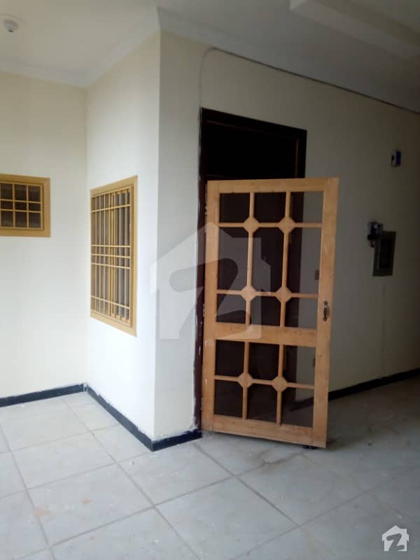 گرین ایونیو اسلام آباد میں 4 کمروں کا 5 مرلہ مکان 60 ہزار میں کرایہ پر دستیاب ہے۔