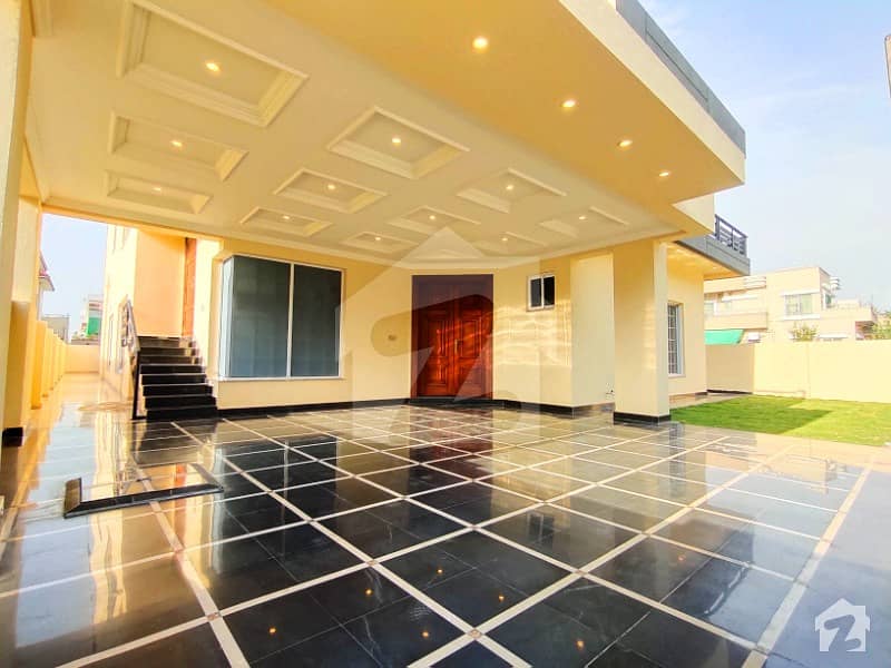 1 Kanal Aesthetic Design Bungalow Up For Sale