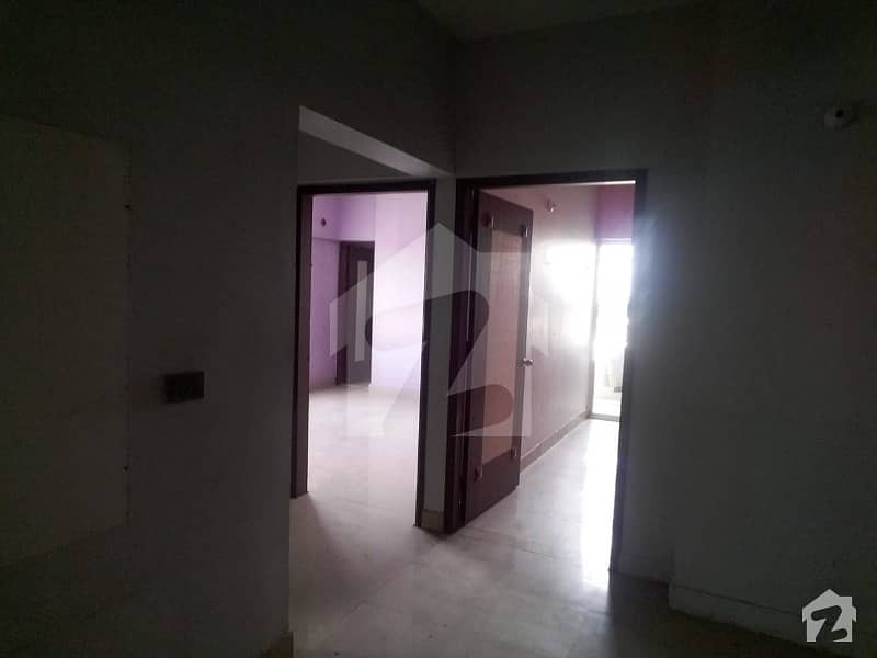 1600 Square Feet Flat In Gulshan-e-Iqbal Town Is Available