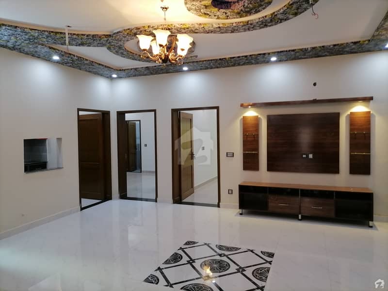 ملٹری اکاؤنٹس ہاؤسنگ سوسائٹی لاہور میں 6 کمروں کا 9 مرلہ مکان 1.95 کروڑ میں برائے فروخت۔