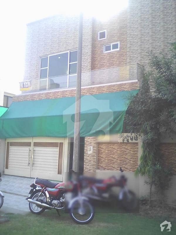 9 Marla House Available For Rent In "d" Block, Dha Phase 5 Lahore.