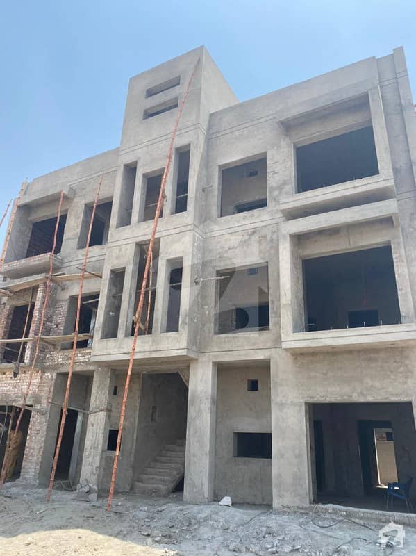 Buy A Centrally Located 1125  Square Feet Flat In Raiwind Road