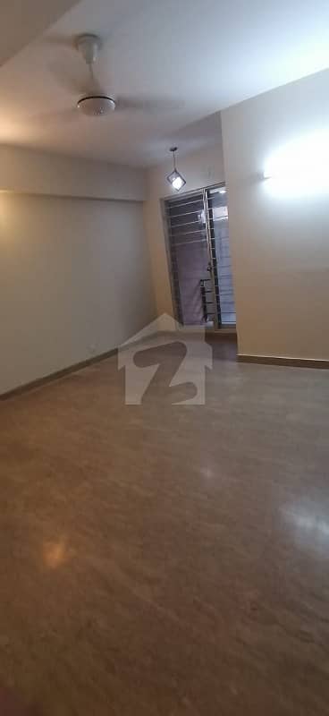 Two Bed Attach Bath Flat