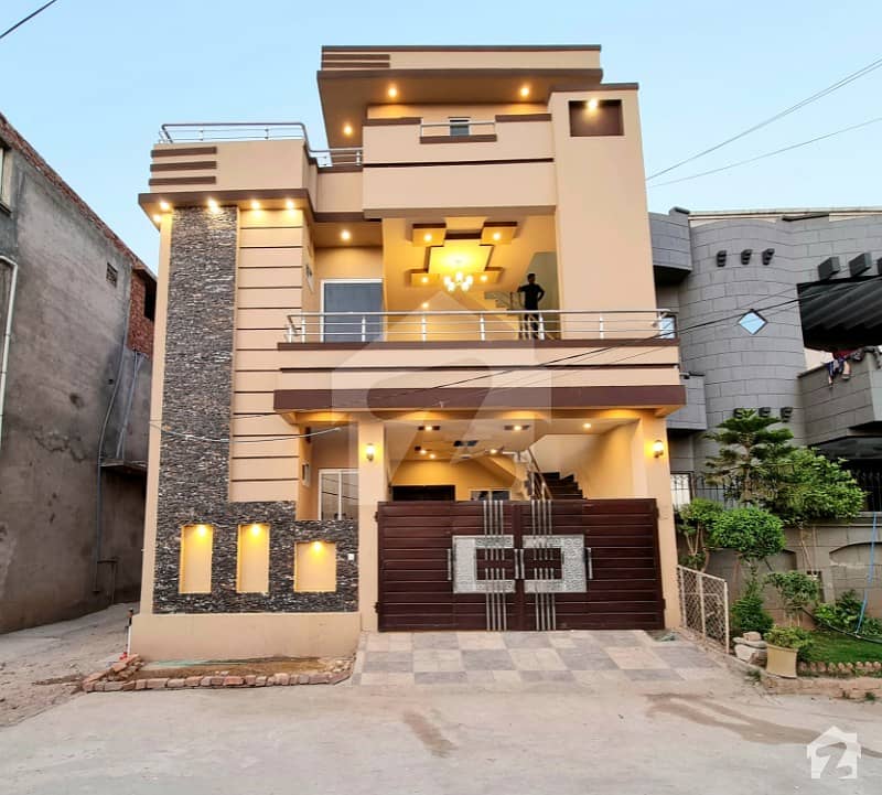 گلریز ہاؤسنگ سوسائٹی فیز 2 گلریز ہاؤسنگ سکیم راولپنڈی میں 5 کمروں کا 5 مرلہ مکان 1.55 کروڑ میں برائے فروخت۔
