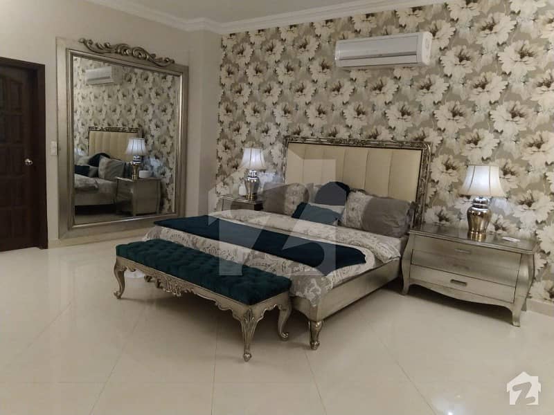 شاہراہِ فیصل کراچی میں 7 کمروں کا 1.02 کنال مکان 11 کروڑ میں برائے فروخت۔