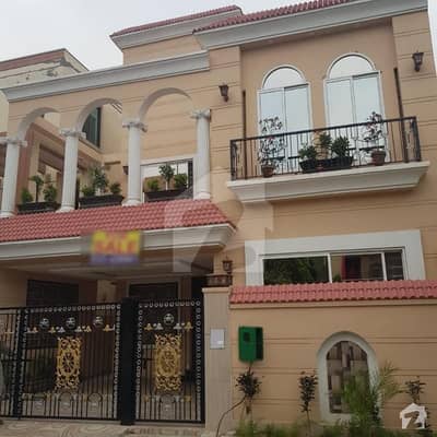 Get This Amazing 1800 Square Feet House Available In Bahria Town Get This Amazing 1800 Square Feet House Available In Bahria Town