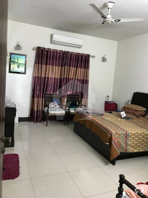 Town house is up for sale in PECHS block 6 PECHS Block 6, PECHS