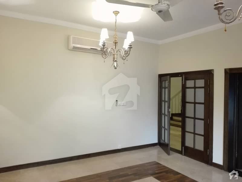 Ready To Buy A House 10800 Square Feet In Islamabad