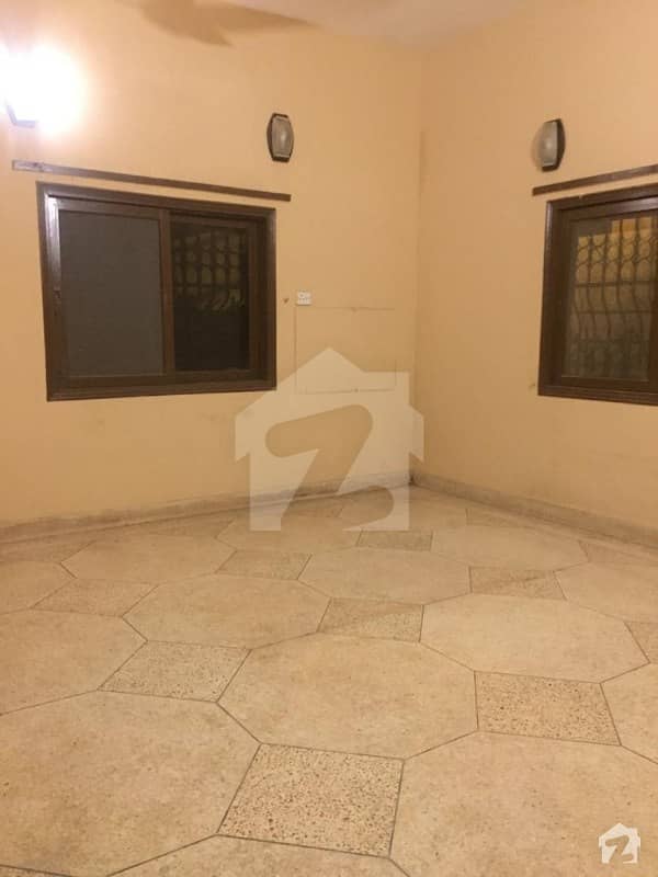 Get A 1800  Square Feet Lower Portion For Rent In Dha Defence