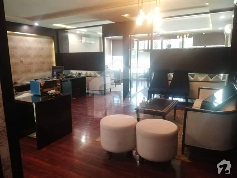 Outclass Office For Sale In F-11 Markaz.