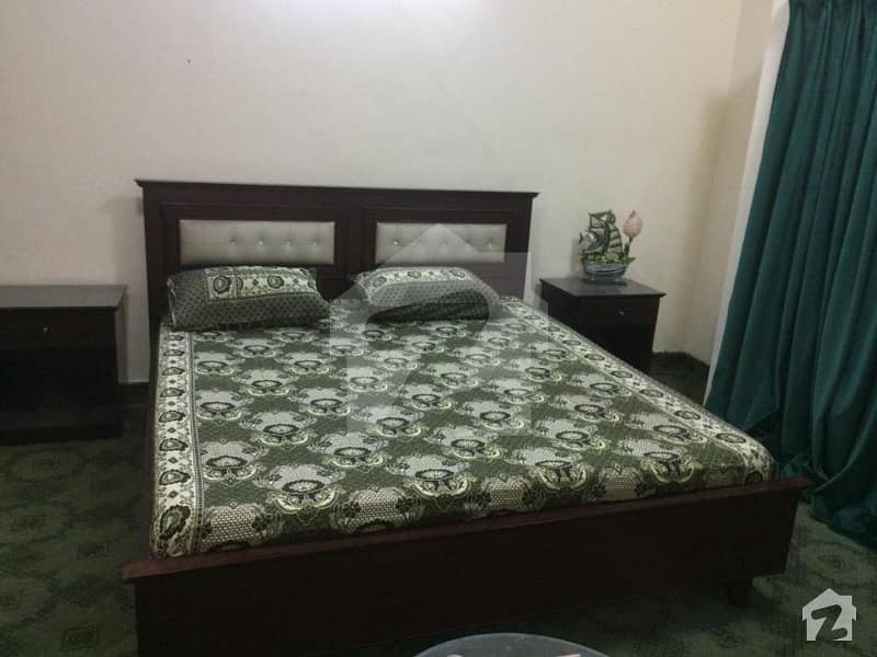 10 Marla Fully Furnished Outclass Upper Portion