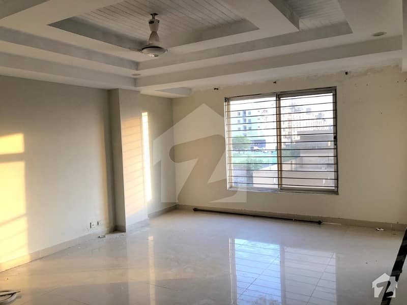 SPACIOUS ONE BED UNFURNISHED IN MARKAZ