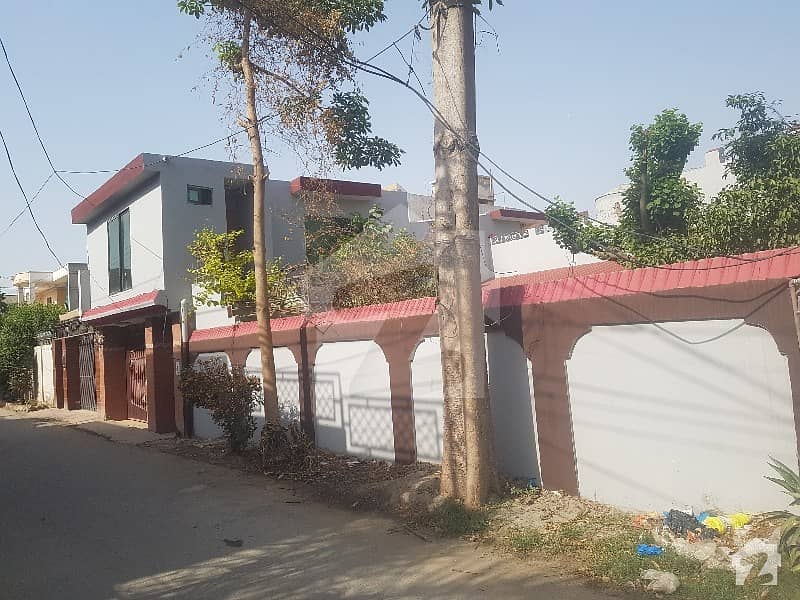 4500  Square Feet Spacious House Available In Zakariya Town For Sale
