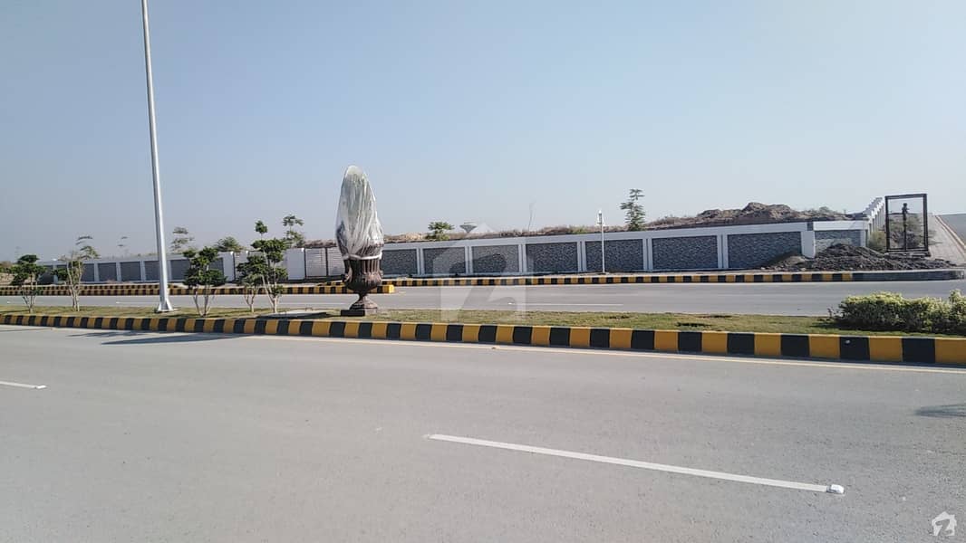 Vip Kanal Plot Sector P1 Phase 4 Hayatabad For Sale Opposite To Pda Complex