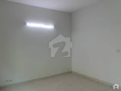 10 Marla Flat For Rent In The Perfect Location Of Allama Iqbal Town