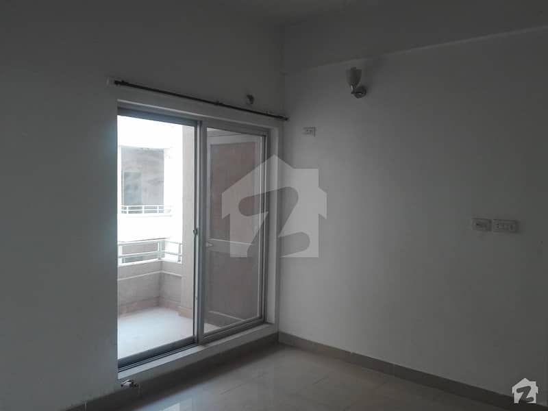1 Kanal House In EME Society For Sale At Good Location