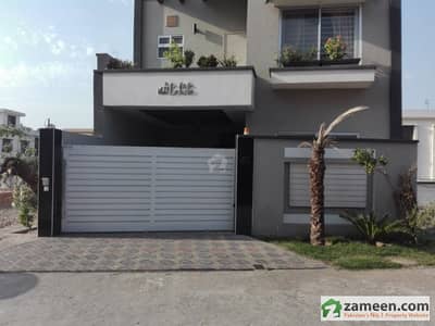 6 Marla Triple Storey Corner House For Sale 6 Marla Triple Storey Corner House For Sale