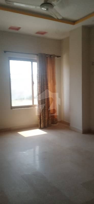 Two Bed Room Flat Avalibal New One Bed 12 Hazar