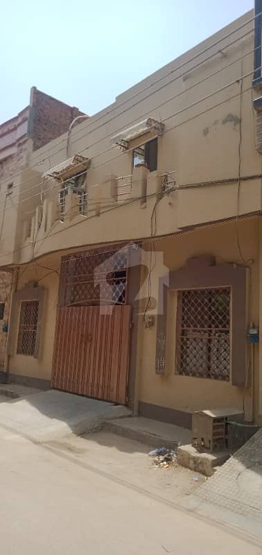گلشنِ رفیق فیصل آباد میں 6 کمروں کا 6 مرلہ مکان 1.35 کروڑ میں برائے فروخت۔