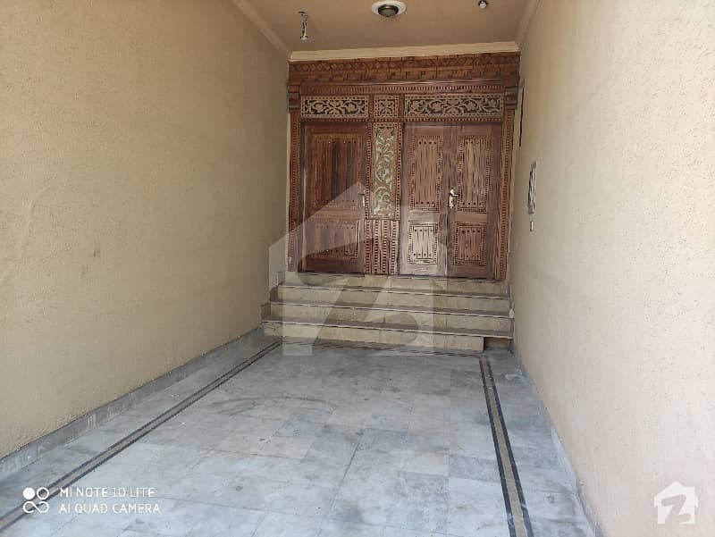 Ideal 2700  Square Feet Corner House Available In G-11, Islamabad