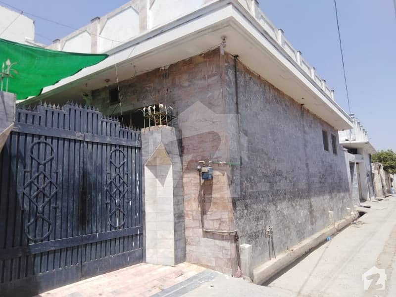 چارسدہ روڈ مردان میں 4 کمروں کا 10 مرلہ مکان 1 کروڑ میں برائے فروخت۔