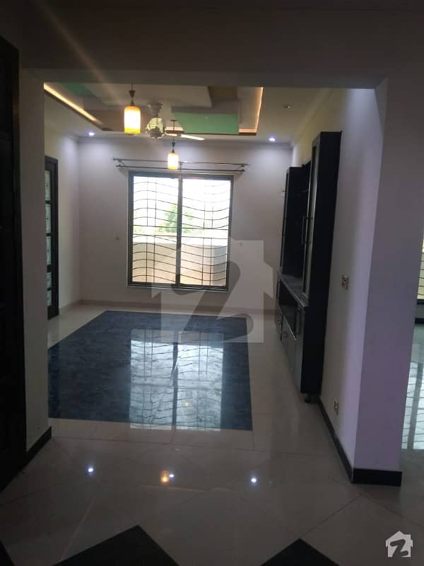 4500  Square Feet Lower Portion Is Available For Rent In Dha Defence