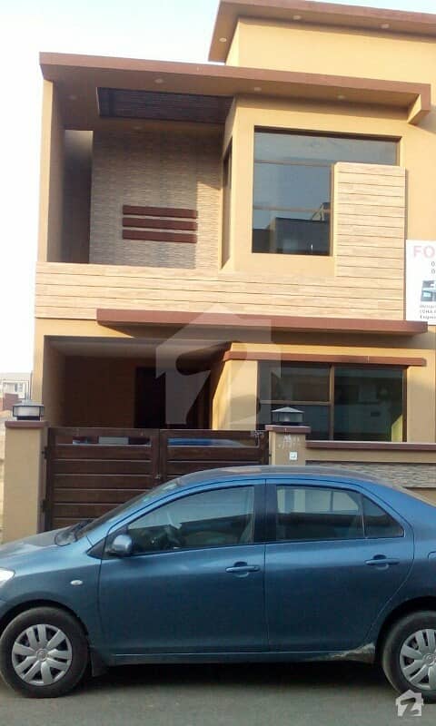 پیراگون سٹی - امپیریل1 بلاک پیراگون سٹی لاہور میں 3 کمروں کا 5 مرلہ مکان 1.25 کروڑ میں برائے فروخت۔