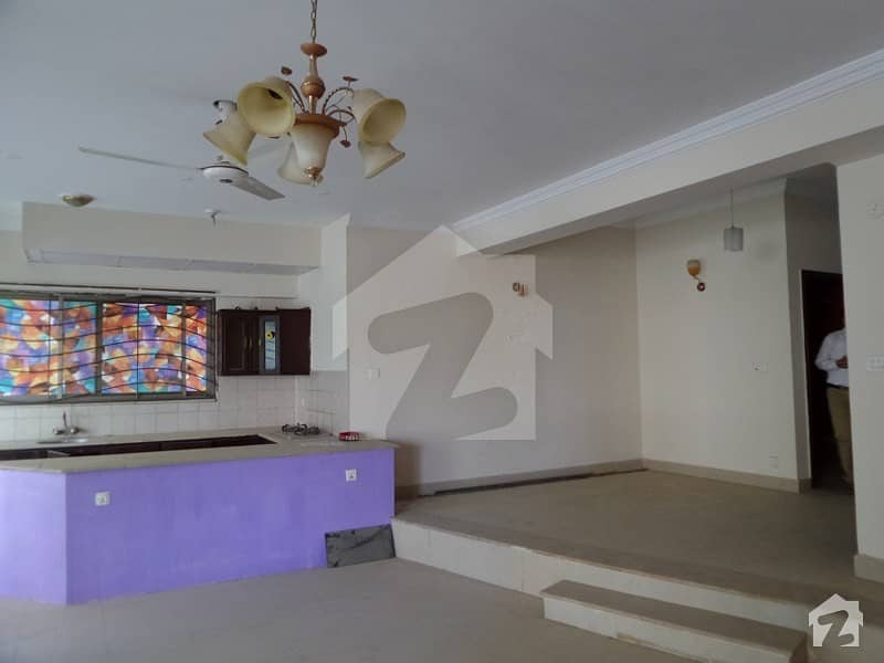 900 Square Feet Spacious House Available In Ghauri Town For Sale