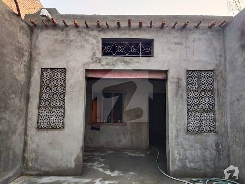 سکھر روڈ شکار پور میں 1 کمرے کا 4 مرلہ مکان 55 لاکھ میں برائے فروخت۔