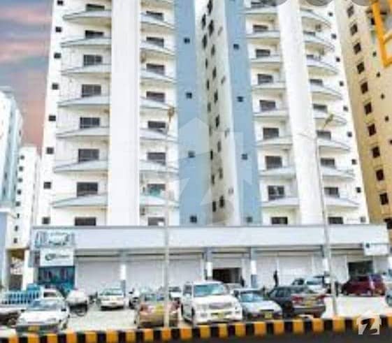 جناح ایونیو کراچی میں 4 کمروں کا 8 مرلہ فلیٹ 52 ہزار میں کرایہ پر دستیاب ہے۔