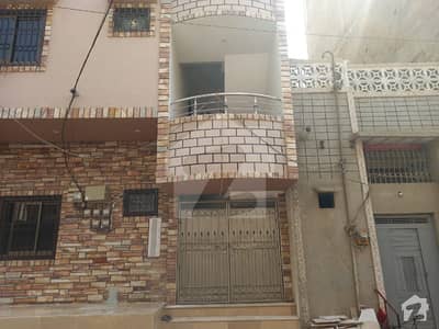 کشمیر کالونی کراچی میں 3 کمروں کا 3 مرلہ فلیٹ 50 لاکھ میں برائے فروخت۔