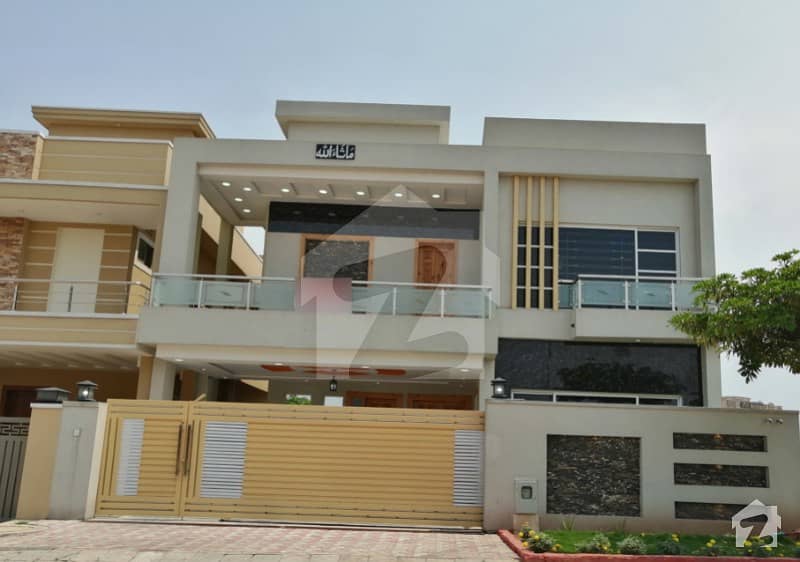 Luxurious 10 Marla Brand New House For Sale