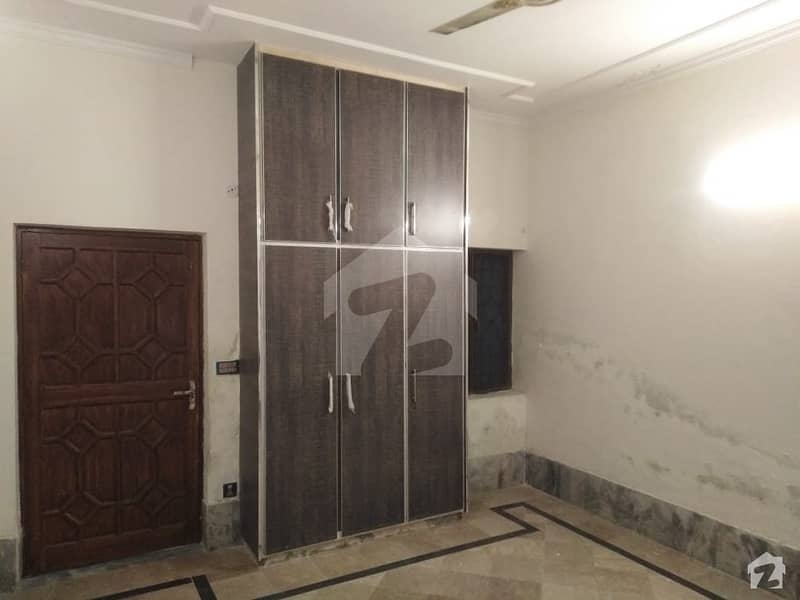 In Johar Town 5 Marla Lower Portion For Rent