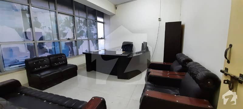 اسلام آباد ایکسپریس وے اسلام آباد میں 1.22 کنال دفتر 3 لاکھ میں کرایہ پر دستیاب ہے۔