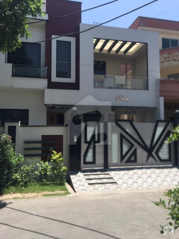 Double Storey House Of 10 Marla Is Available For Sale