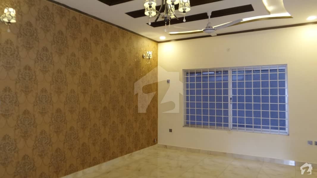 1200 Square Feet Upper Portion Is Available For Rent In G-7
