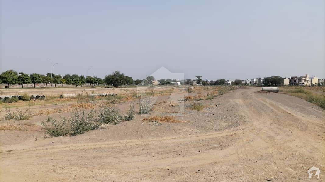 Golden Opportunity 10 Marla On Ground Plot On 6 Months Installment In Prime Location Facing Grand Mosque And Lake City Mall