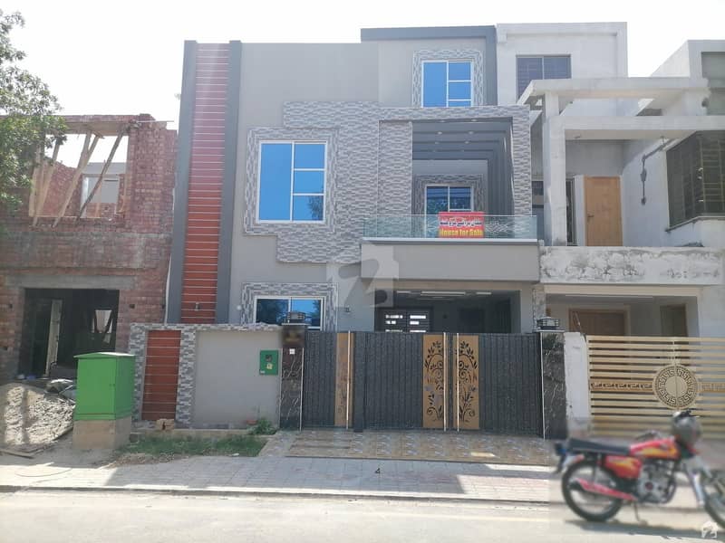 Centrally Located House In Bahria Town Is Available For Sale