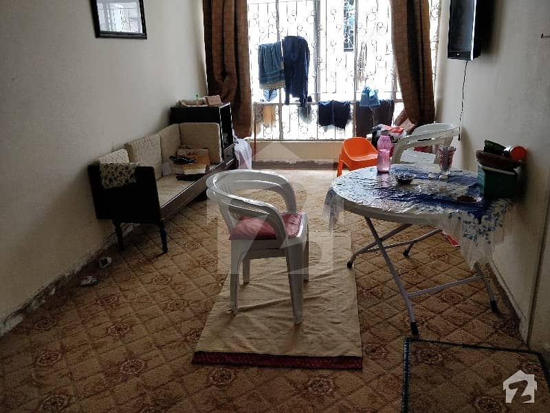 نارتھ ناظم آباد ۔ بلاک جی نارتھ ناظم آباد کراچی میں 2 کمروں کا 3 مرلہ فلیٹ 40 لاکھ میں برائے فروخت۔